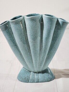 Red Wing 416 Nile Blue Speckle Gladiolus Art Deco Vase